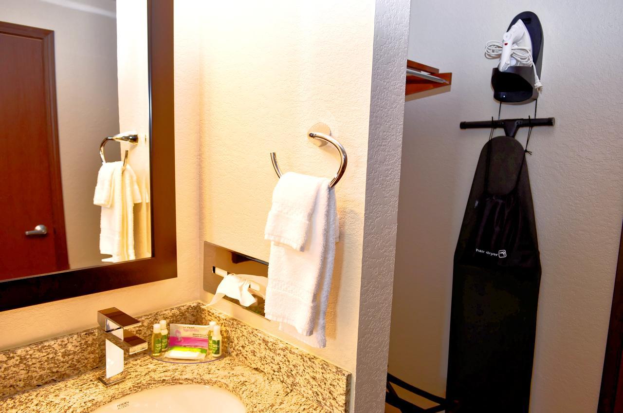Cobblestone Inn & Suites - Monticello Room photo