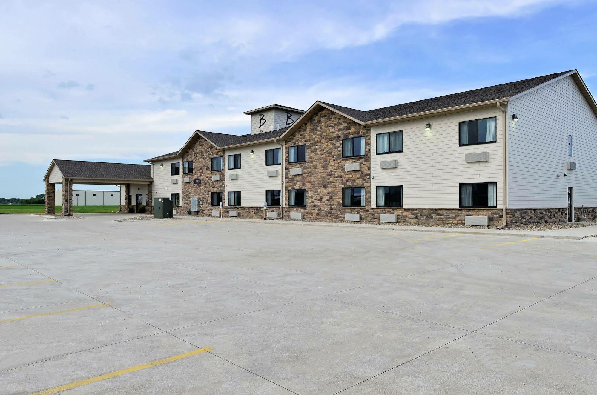 Cobblestone Inn & Suites - Monticello Exterior photo